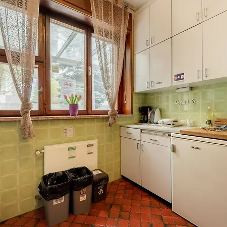 Pi House בית נופש *