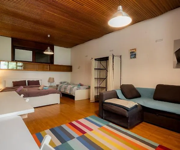 Pi House * לובליאנה